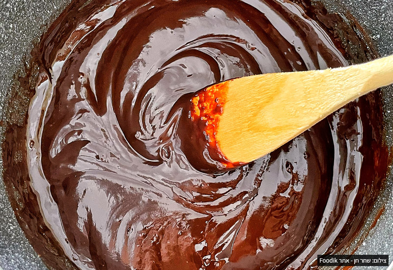 next Grit Cable car ציפוי שוקולד פרווה לעוגה ללא תוספת סוכר - טעם עשיר! שחר חן - פודיק - Foodik